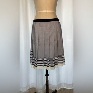 Marc Jacobs Pleated Geometric skirt new
